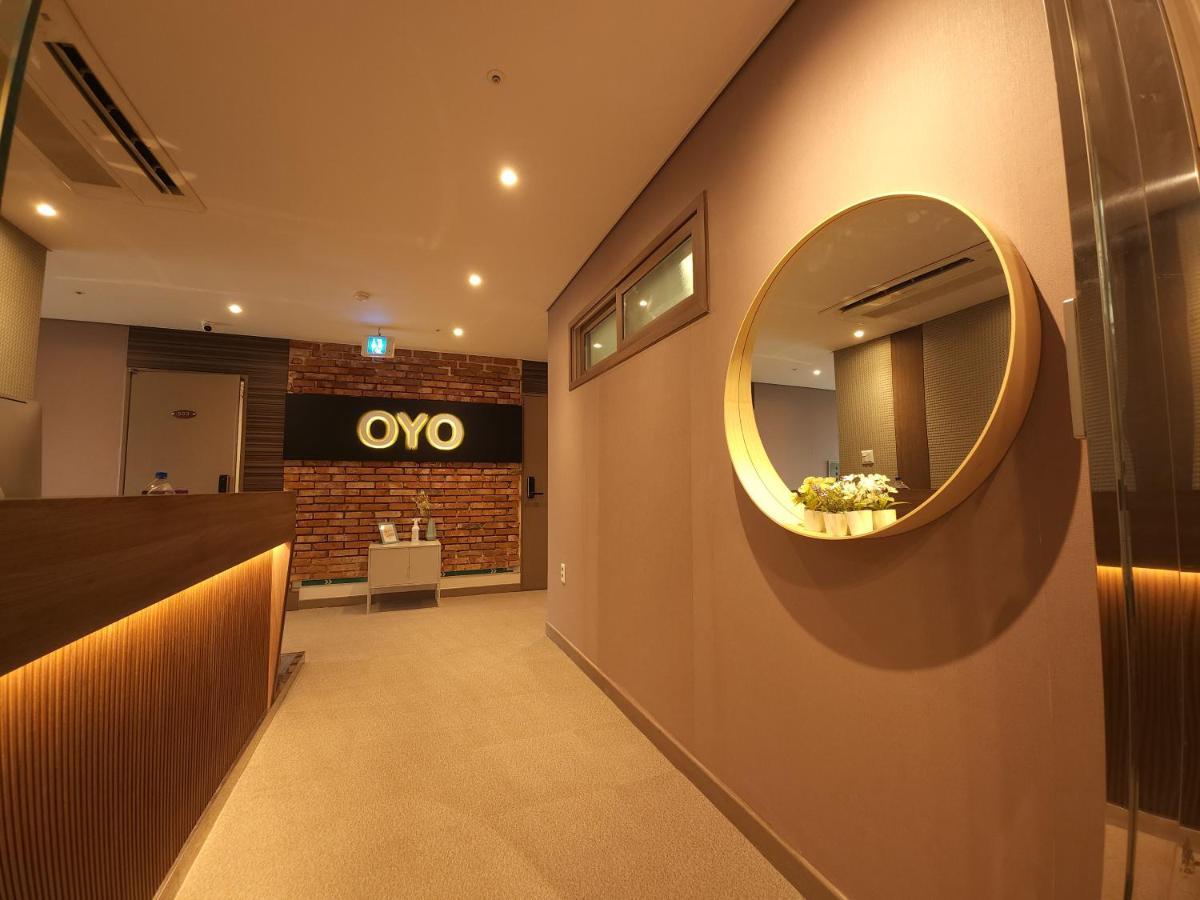 Oyo Hostel Myeongdong 2 Seul Exterior foto