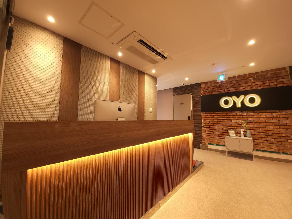 Oyo Hostel Myeongdong 2 Seul Exterior foto